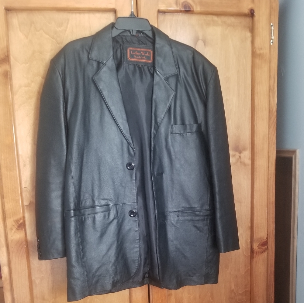 Mens Black genuine leather Jacket